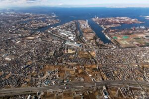 千葉市中央区の街並みを空撮