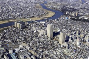 市川駅周辺の街並みを空撮