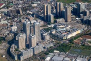 柏の葉キャンパス駅周辺の街並みを空撮
